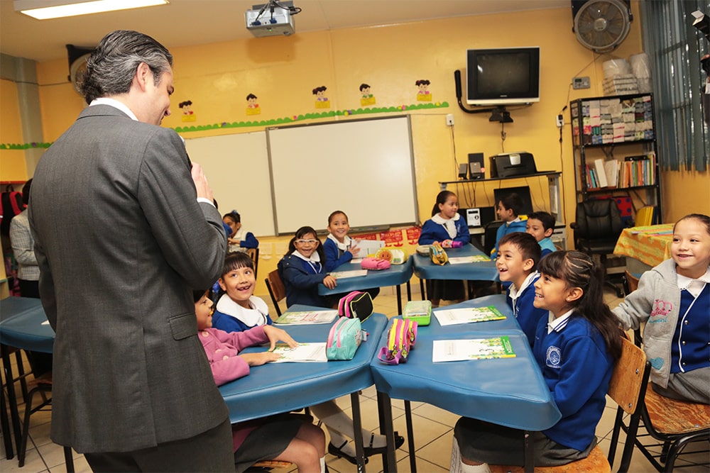 apoyo educativo para familias en educación básica