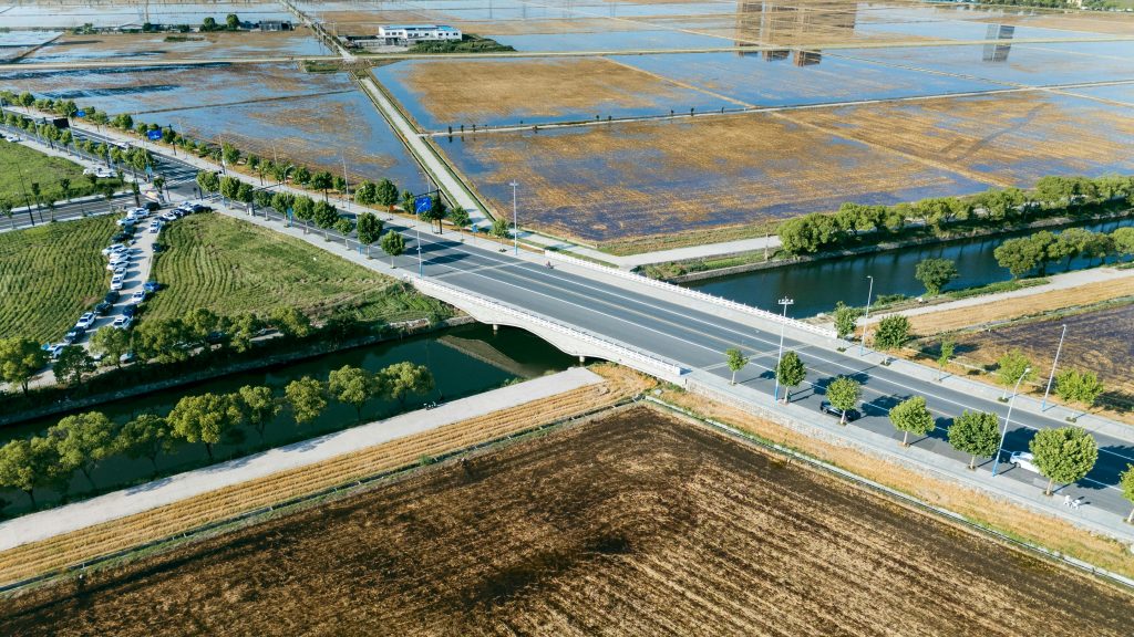 productor consultando avisos sobre entrega de fertilizantes del Bienestar
