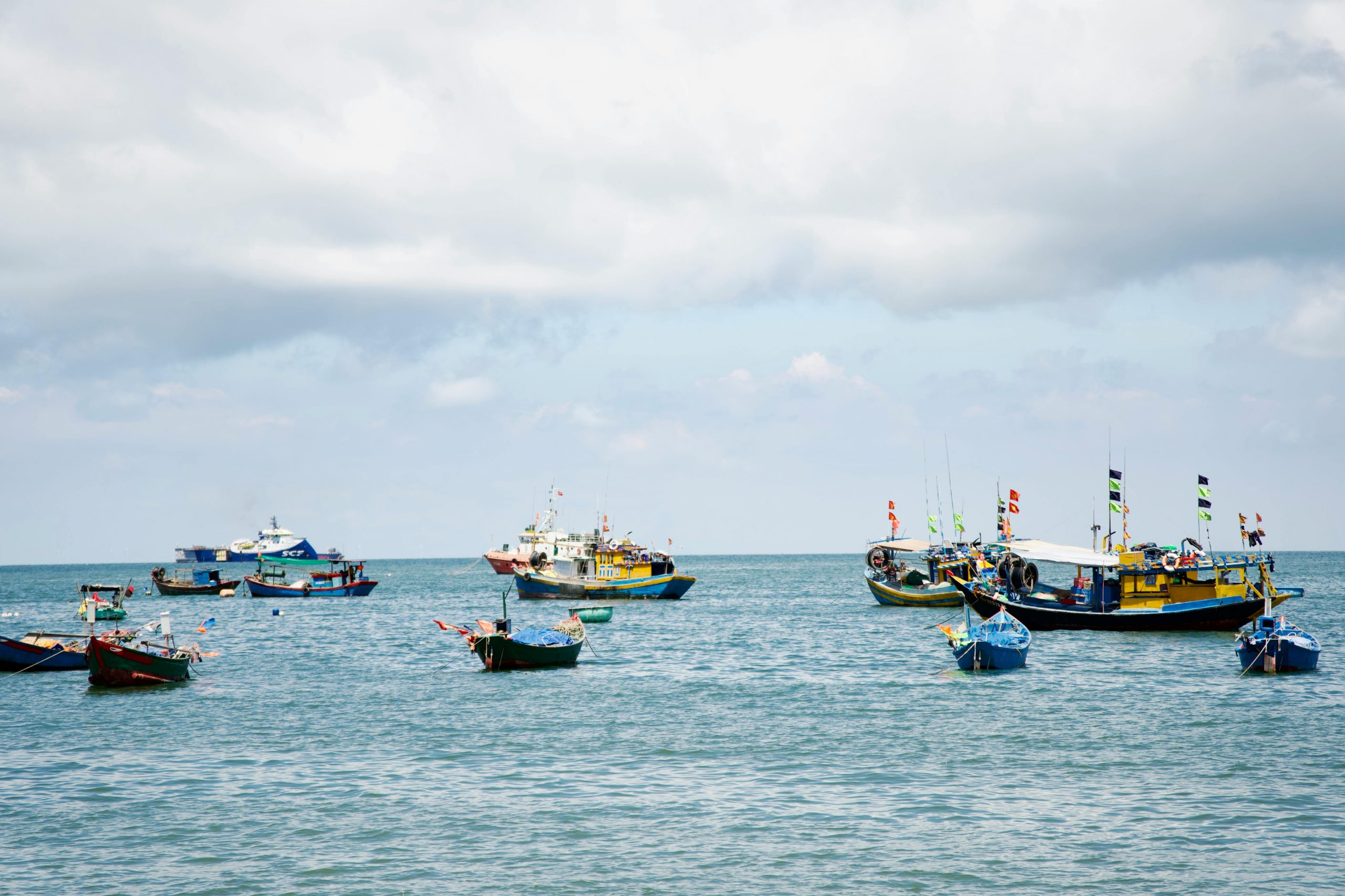 Entrega del apoyo económico de Bienpesca